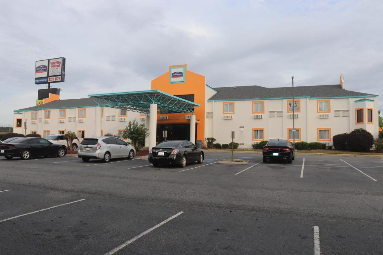 Hotel Howard Johnson By Wyndham Tifton Ga I-75 Extérieur photo