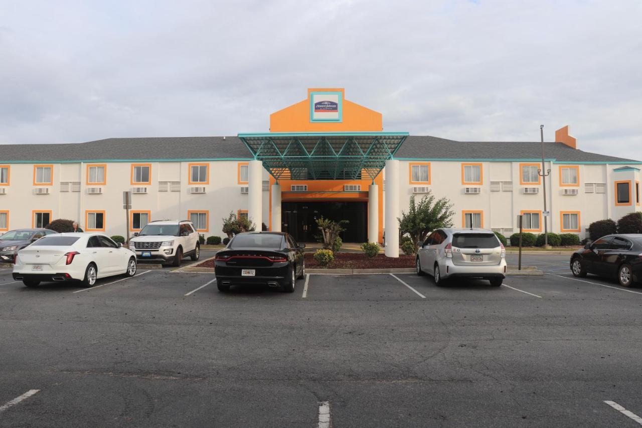 Hotel Howard Johnson By Wyndham Tifton Ga I-75 Extérieur photo